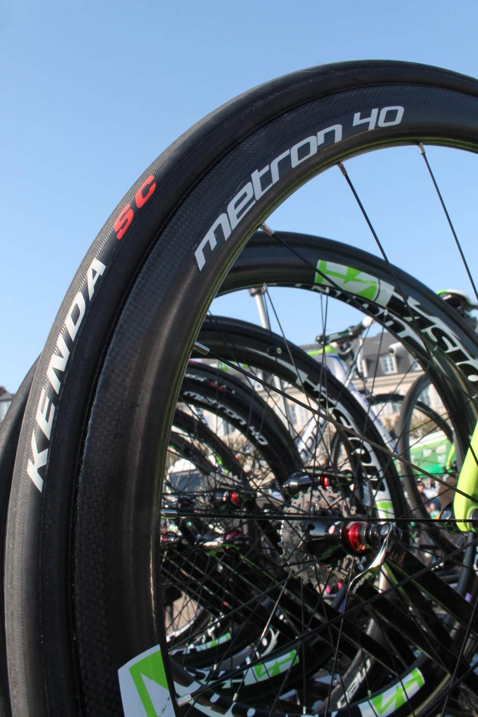 paris roubaix tires